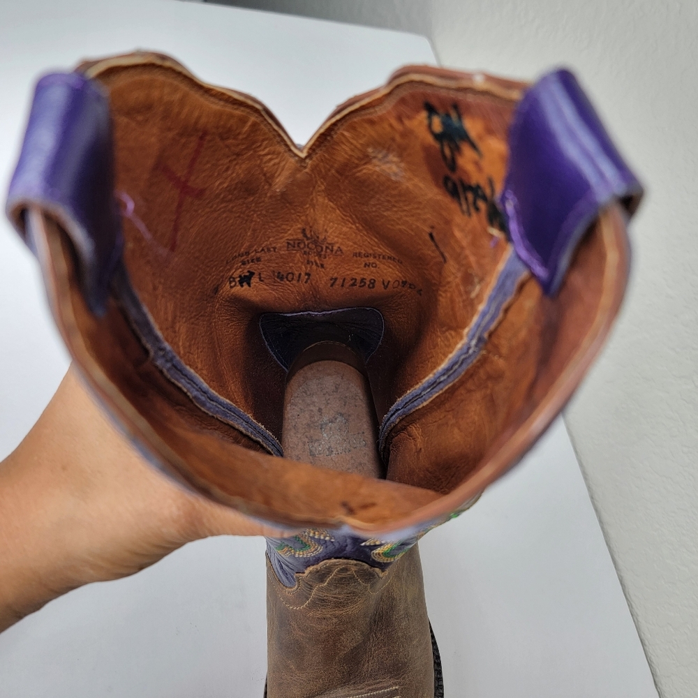 Vintage Nocona Women's Classic Brown & Purple Embroidered Leather Western Boots - Picture 9 of 12